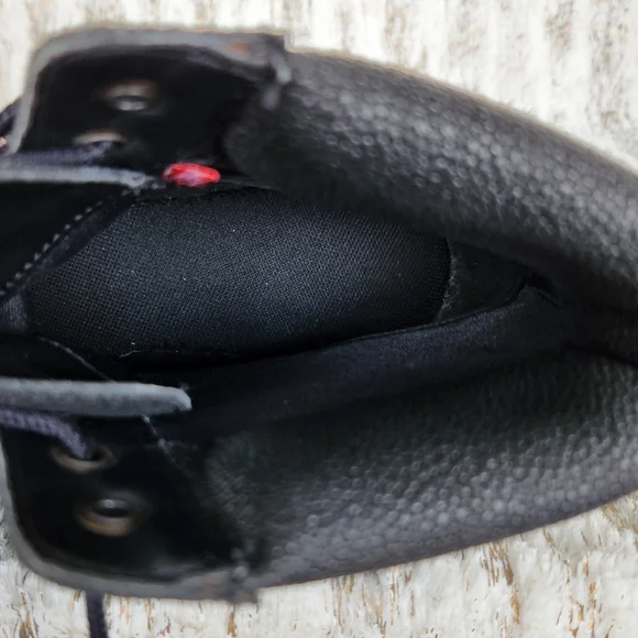 Timberland "Kenniston" Waterproof Boots Pebbled Leather Black | Women's Size 9 - Picture 11 of 12